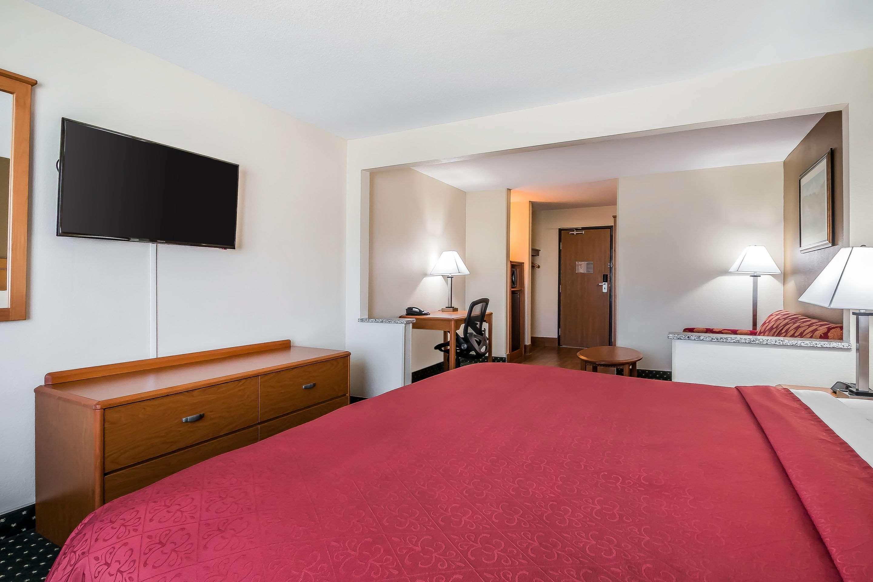 Quality Inn Coralville - Iowa River Landing Экстерьер фото